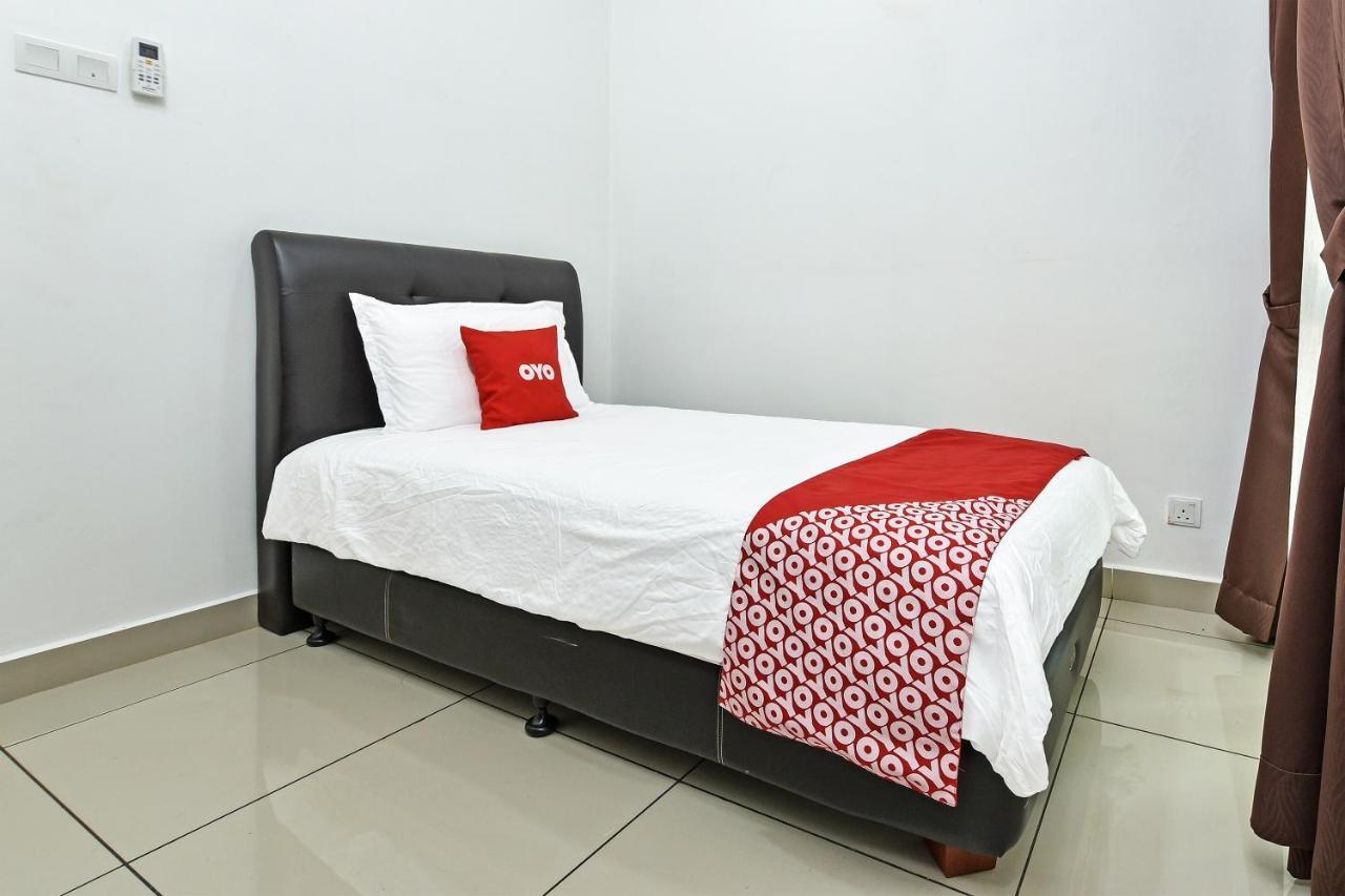 Capital O 90614 Cvia Ummul Hotel Padang Besar Kültér fotó
