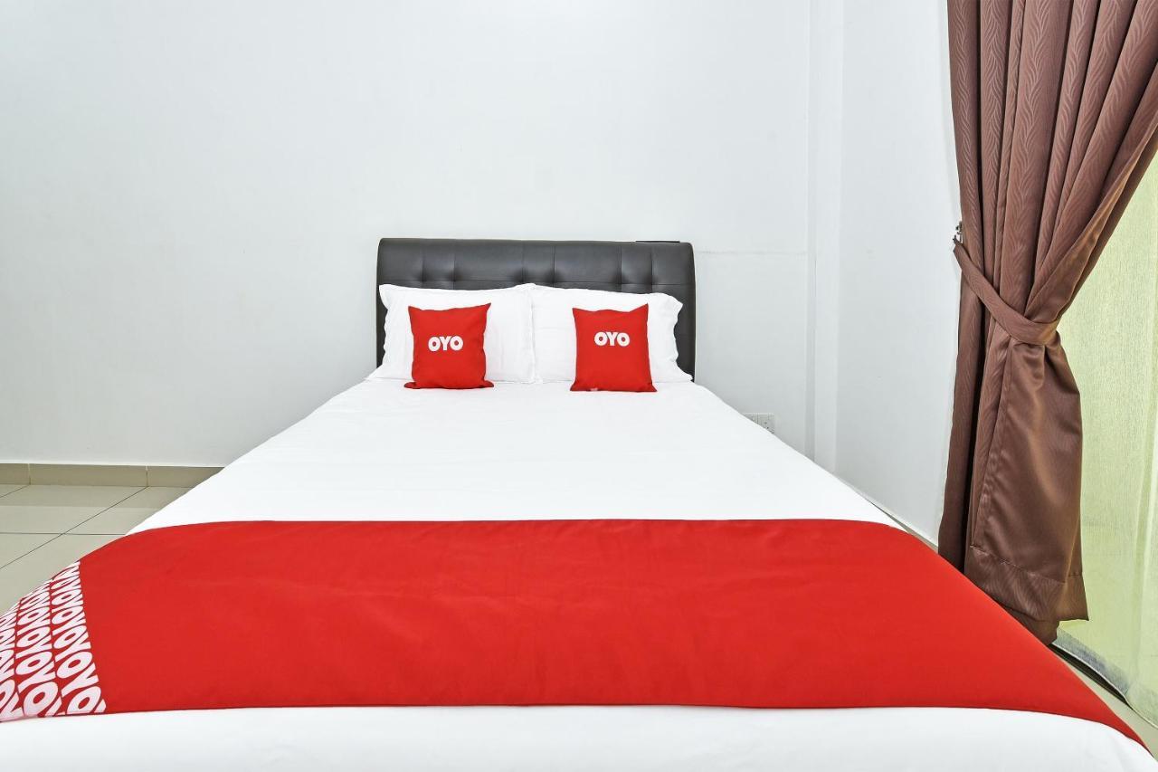Capital O 90614 Cvia Ummul Hotel Padang Besar Kültér fotó